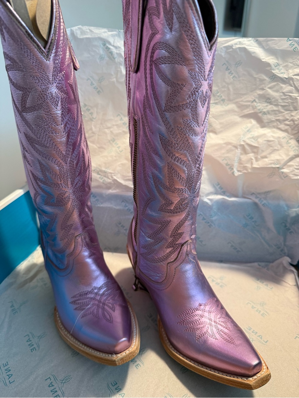 Lane Boots Smokeshow Cowboy Boots in Lavender Metallic - Picture 5 of 8
